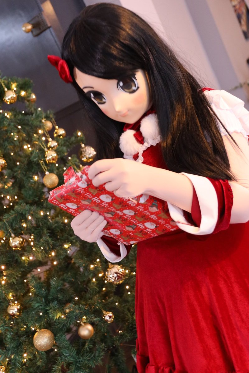 Jade Tatsuko (@jadetatsuko) on Twitter photo Ooh one more sleep but I get to open one right ? Merry #Christmas all #kigurumi
📷 <a href="/CloudTied/">Cloud Tied</a> Ooh one more sleep but I get to open one right ? Merry #Christmas all #kigurumi
📷 <a href="/CloudTied/">Cloud Tied</a>