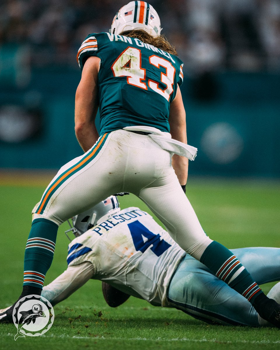 AVG! 😤

#ProBowlVote x <a href="/AndrewVanGinkel/">Andrew Van Ginkel</a>