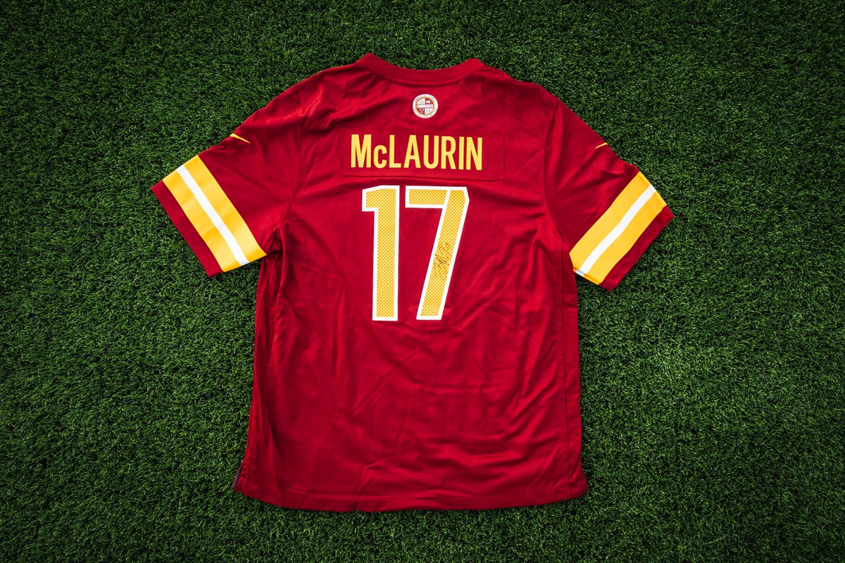 Washington Commanders (@commanders) on Twitter photo Christmas giveaway 🎄 Repost for the chance to win a signed <a href="/TheTerry_25/">Terry McLaurin</a> jersey! 🎁
#WPMOYChallenge x #ProBowlVote
Rules: bit.ly/41x3TAN Christmas giveaway 🎄 Repost for the chance to win a signed <a href="/TheTerry_25/">Terry McLaurin</a> jersey! 🎁
#WPMOYChallenge x #ProBowlVote
Rules: bit.ly/41x3TAN