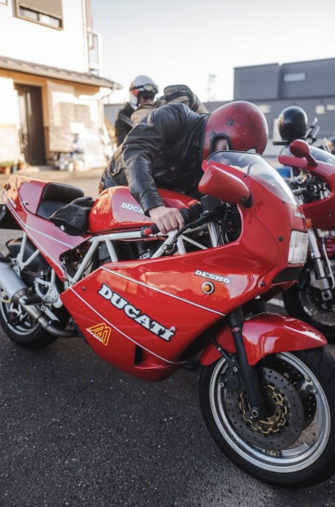 4405884@DUCATI 400SS tweet media