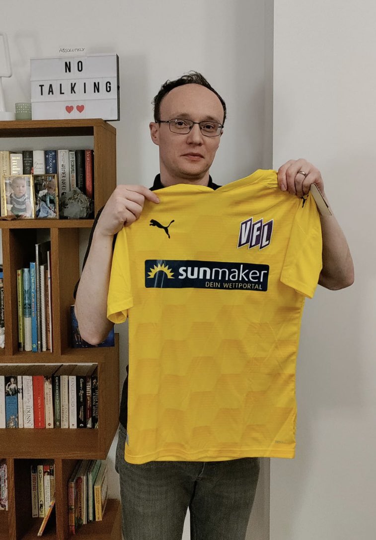 lucky_special's tweet photo. Love the shirt, don’t love the league position @secretshirtco https://t.co/V0pFot7OVR