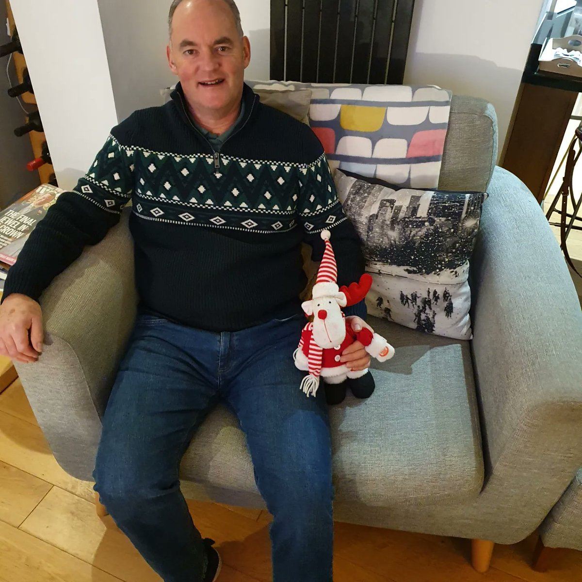 ChesCocktails's tweet photo. Merry Christmas everyone! To all our past, present and future customers. Thanks for being part of our journey. x 🎅 🌲 🍹 🍷 🥂 🙂 https://t.co/uKG87iIwAy