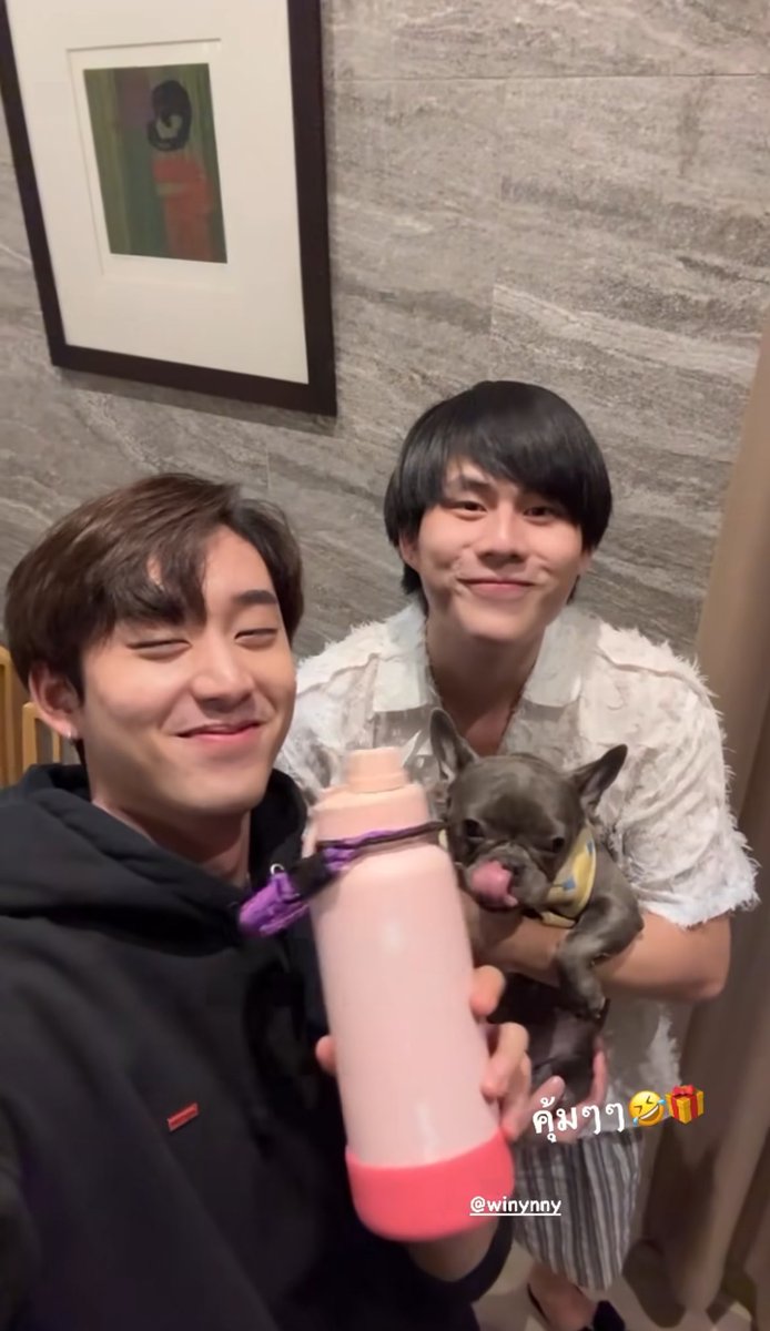 chpprim's tweet image. สงกรานต์ 🔫                  คริสต์มาส 🎄

อยู่ด้วยกันในเทศกาลสำคัญเลยนี่นา
2024 แก๊งนี้ต้องมีงานด้วยกันแล้วน้า!
เคมีเคใจจจขนาดนี้ 

ซานต้าพี่ถาซังจัดให้หน่อยค้าบบ 
จุงเอสวินนี่พลีสสส

#est_vrp #esteam 
#chen_rcj #winynny