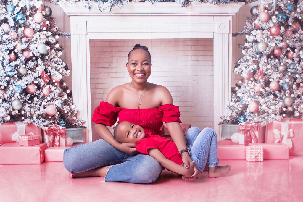 fighter_dee's tweet photo. 🎄🎄🎄, from me and mine 💕 https://t.co/EXupRPUd5t