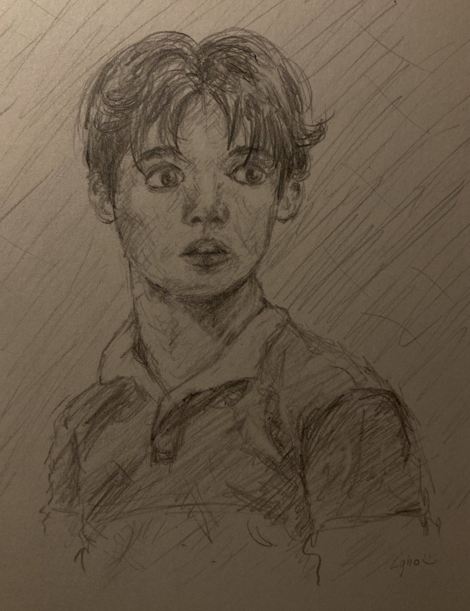 Have been listening to @TLBTmusical on repeat so thought I would practice my portrait skills a little (you can see how rusty I am haha) This is specifically of @JonnyAmies who I think does an amazing job playing young Henry :}