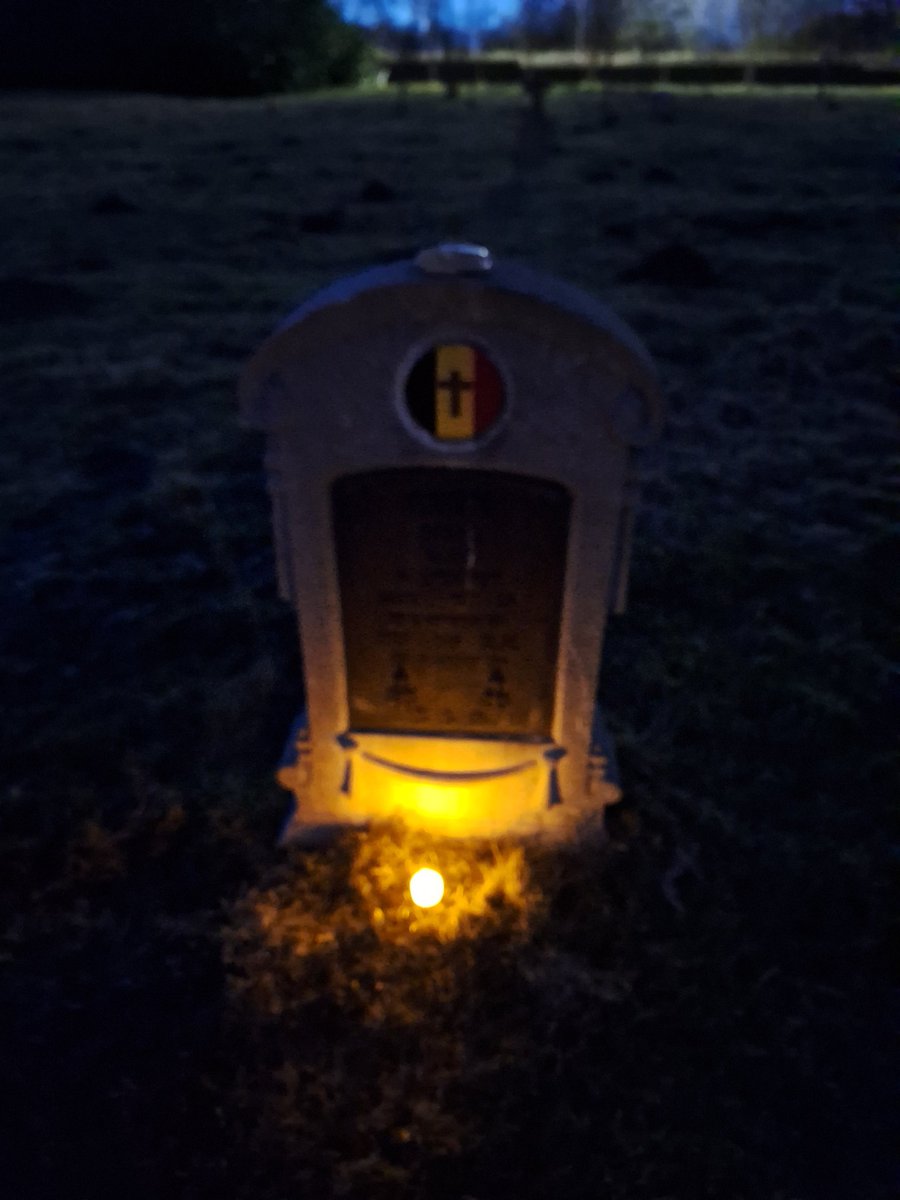 barbequewill's tweet photo. Not as many as you @carl_liversage but visited and put lights on all the @CWGC in Sedgefield, British, Polish and Belgium #EOHO https://t.co/YJzA8ok0qA