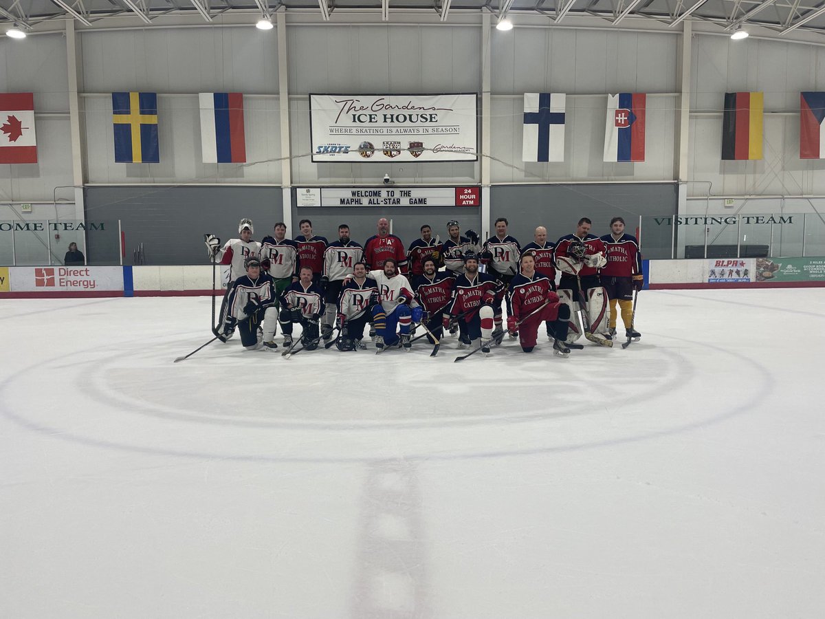 Thanks to the Old Stags for a memorable Alumni Game last night at the Gardens Ice House.  
Thank you for continuing the Integrity and Tradition that is, DeMatha Hockey. 
** Go Stags **