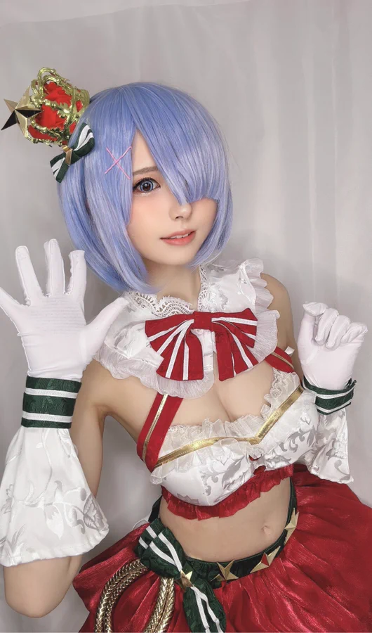 Asian girl Christmas costume