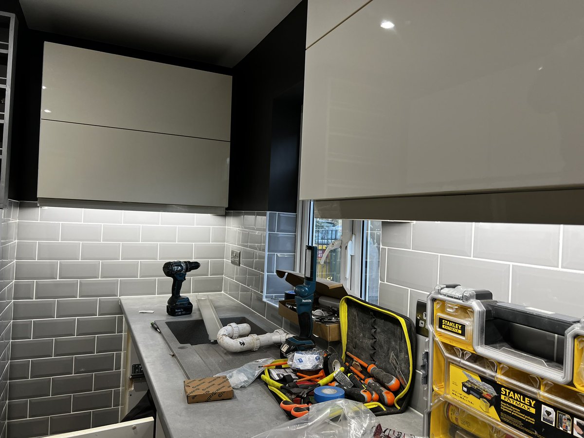 LecEtec's tweet image. Nice little kitchen upgrade, collingwood led downlights and arc led 4K strip for the under units and bg brushed steel sockets 😎 #collingwoodled #collingwood #arcled #kitchenupgrade #kitchenligjting #charlton #bgsockets