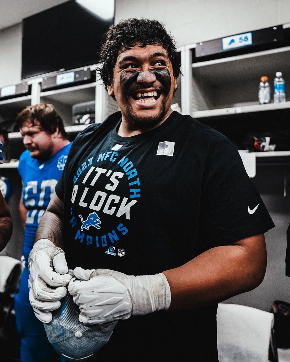 Lions's tweet photo. Locked up the North 👑 https://t.co/L8aEOhDkP6