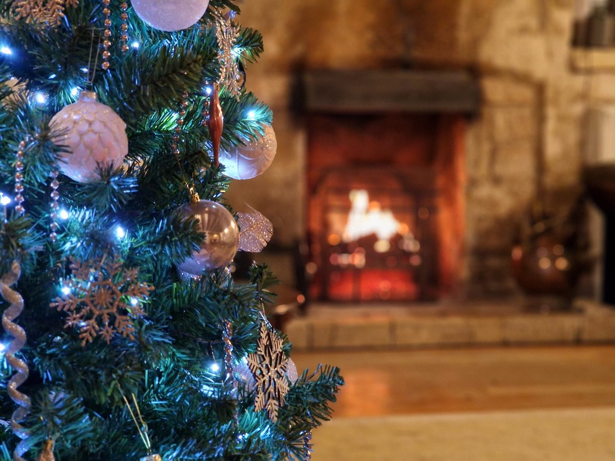 We would like to wish all of our guests both past and present a Very Merry Christmas🎄✨

#charingworthmanor #thecotswolds #visitcotswolds