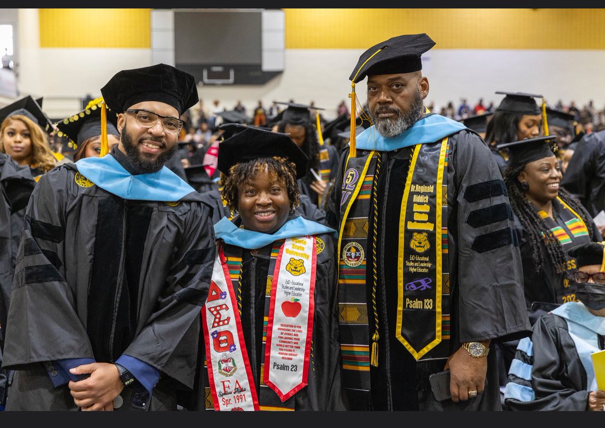 teach1reach's tweet image. Still in awe of His blessings. #wedidthat #teamriddick @BowieState