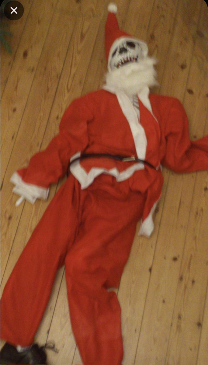 He does exist! 😲
#fatherchristmas #Santa #SantaClaus #SantaClausIsComingToTown #santababy #littlesaintnick #HoHoHo