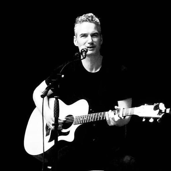 So sad to hear of the passing of local musician and top man #BooSutcliffe who encouraged HBC and played the gig at <a href="/smilebarvenue/">Smilebarandvenue</a> with Pat Fulgoni Blues Experience after which we decided a regular blues club was needed

RIP brother. Check out his recent folky americana releases