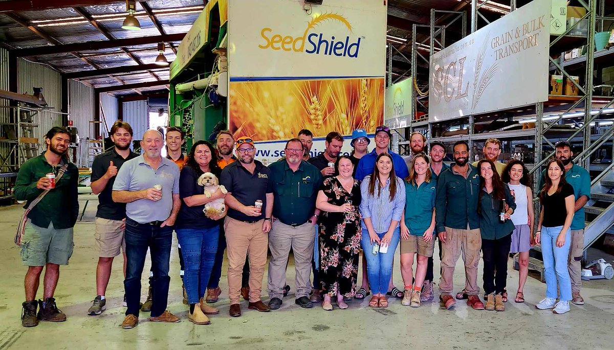 karensmithscl's tweet photo. Merry Christmas everyone! From the Smith's and our big team at SCL Australia π¦πΊ We hope your Christmas and New Year break is enjoyable, safe and full or making great memories. Goodbye #harvest2023
#SeedShield will be up and running from January 2nd 2024 π π πΎ https://t.co/d3DClU5q9x