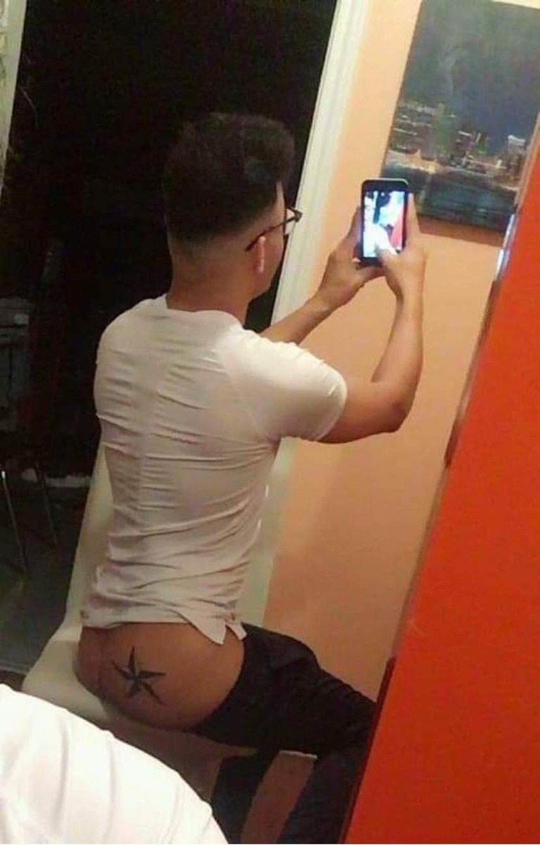 LeonelBM_'s tweet photo. Versatile 🥵🫶🤭 https://t.co/5xBkXXLfUN
