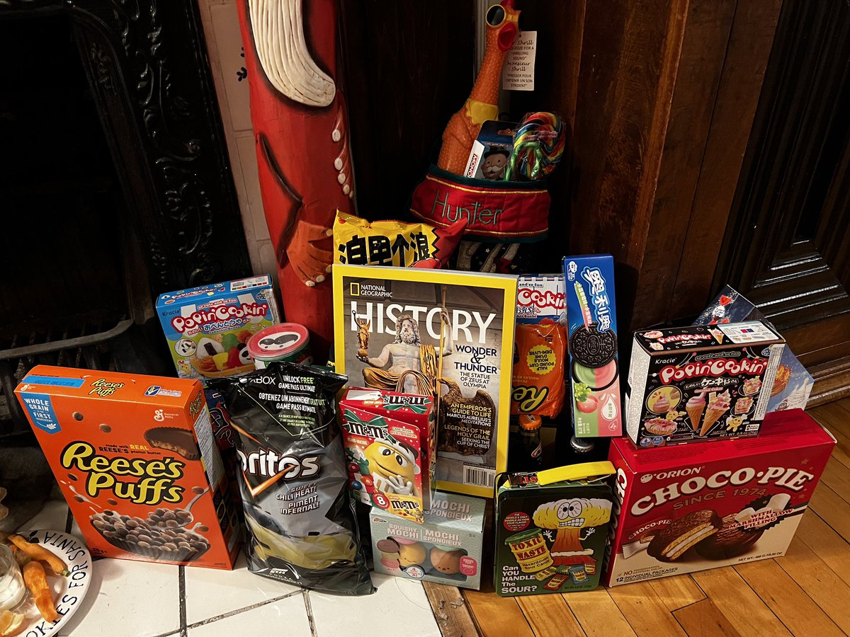 robdmacneish's tweet photo. Santa hath arrived https://t.co/Ptw0ZvuCXV