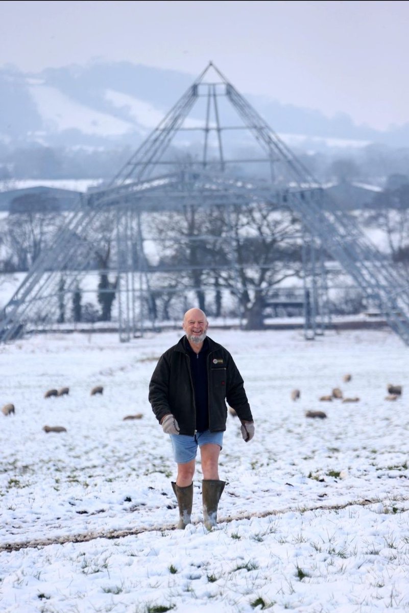 Happy Christmas!

May the big man with the beard deliver all you could wish for in 2024.

#Glastonbury