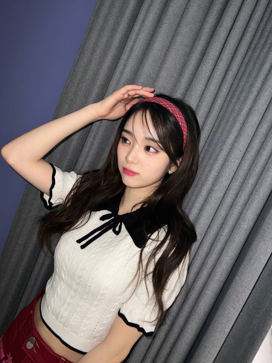 I_m_chillin's tweet photo. 화이트 크리스마스라니...🥹 나 너무 행복해 윌링 같이 행복하자🤍🎄✨

#지원이지유 #울지로입구 #지_원이에게_로 #최애는_평생이지로
#ICHILLIN #아이칠린 #E_JI #이지 https://t.co/CeFrBsruco