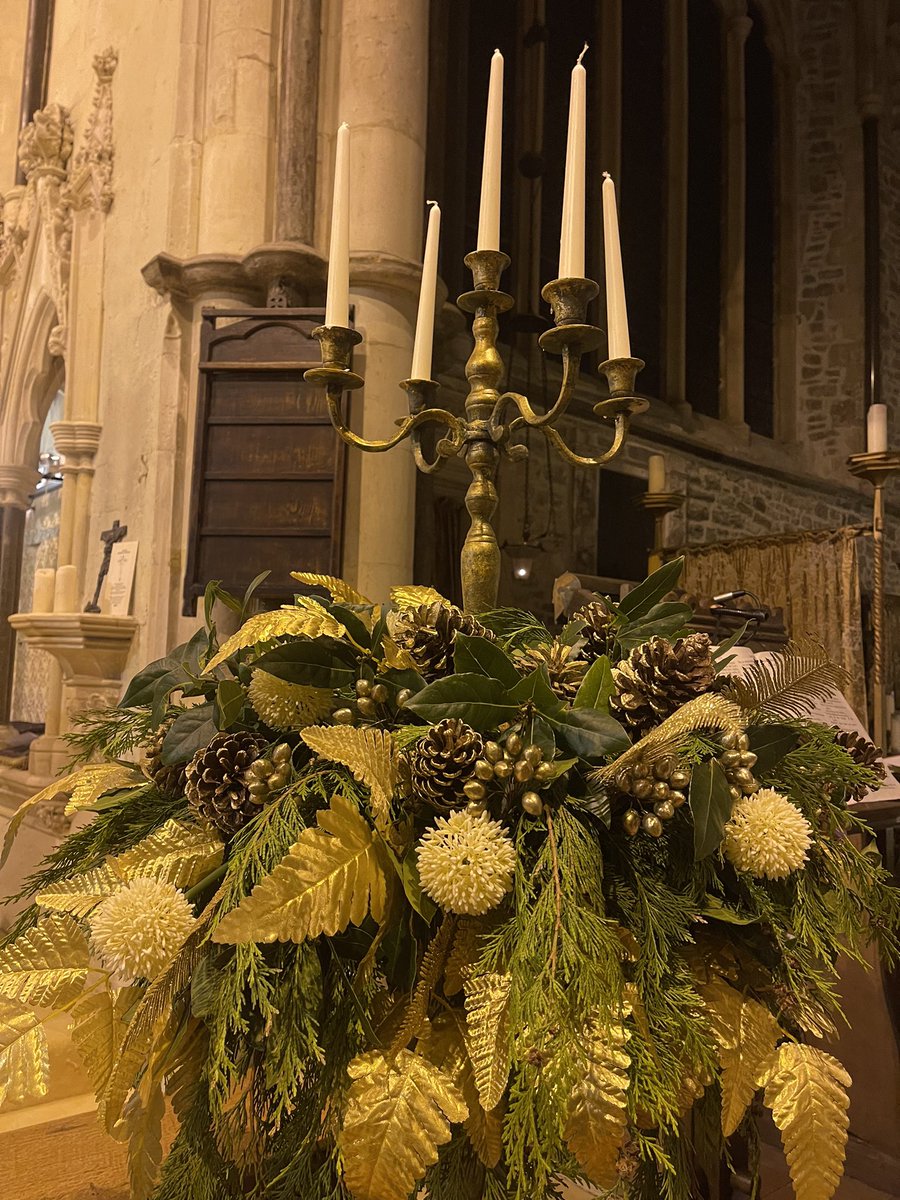AngelikaHTCG's tweet photo. #NativityPlay and #CarolService with a lovely donkey 🫏 in attendance at St Thomas’s church in Winchelsea ♥️ #ChristmasEve https://t.co/bcA5IFE9Tu