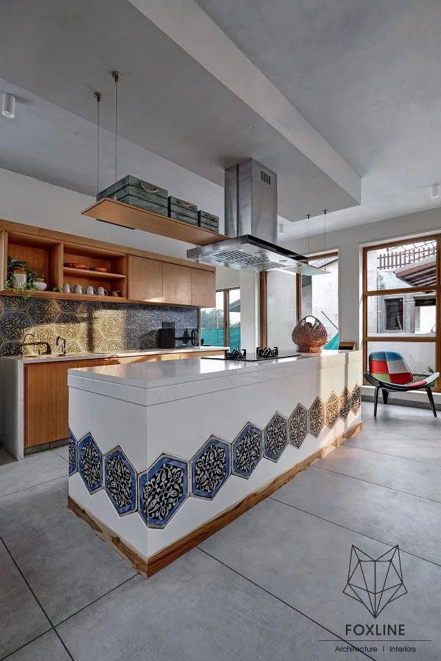 Thearchsdiary's tweet photo. See Full Project >>>  https://t.co/rnV0yzJ69Y 

An Earthy, Cosy Yet Luxurious Experience With This Weekend Luxury Home | Foxline Architects | Interiors

#architectural #architecturaldesign  #interiordesign #interiors #interiordesigner #interiorstyling #interior #HomeDecor https://t.co/9qz07Sy5Fu