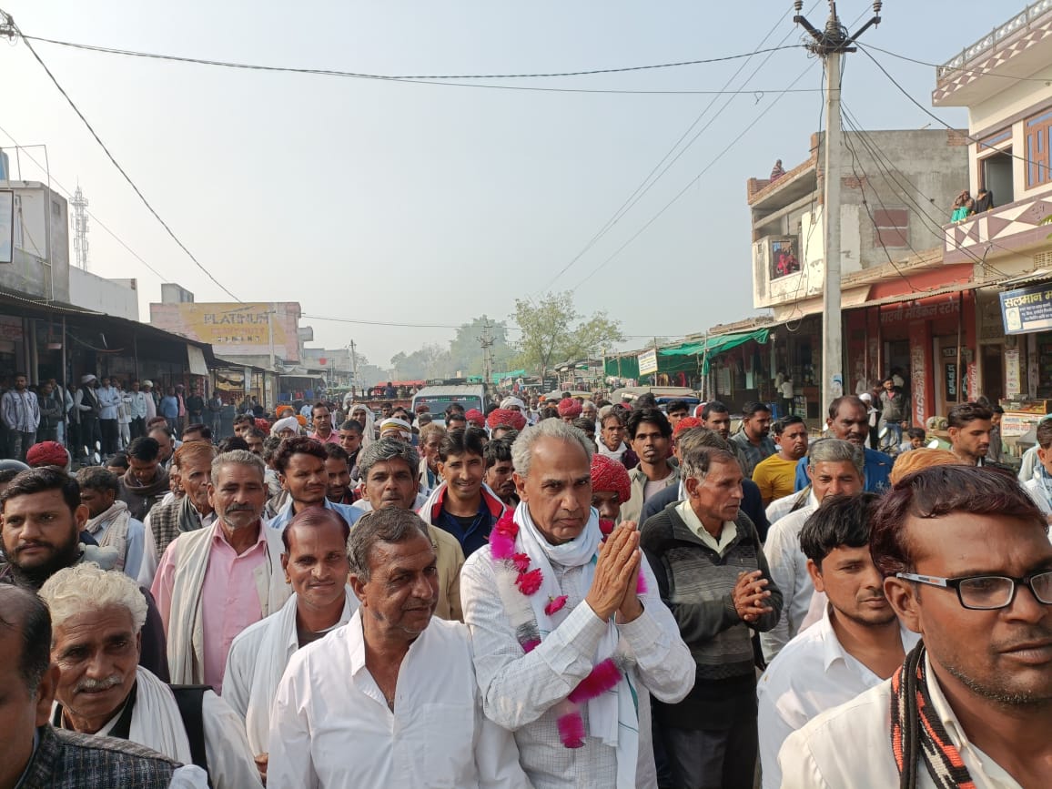 चंद्रमोहन शर्मा (दासु) (@chandramohaninc) on Twitter photo दोबारा ऐतिहासिक जीत दर्ज करने पर धन्यवाद यात्रा सोप में विशाल स्वागत किया गया <a href="/HC_meenaMP/">Harish Chandra Meena</a> विधायक देवली उनियारा। दोबारा ऐतिहासिक जीत दर्ज करने पर धन्यवाद यात्रा सोप में विशाल स्वागत किया गया <a href="/HC_meenaMP/">Harish Chandra Meena</a> विधायक देवली उनियारा।