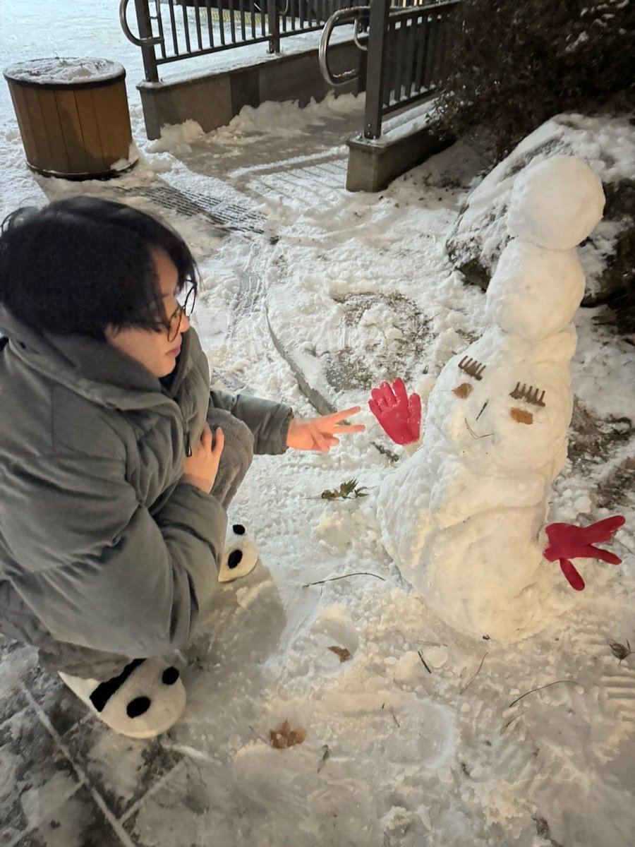 anieottto's tweet image. 이런 미친 그럼 이거 서로 찍어준 거야?