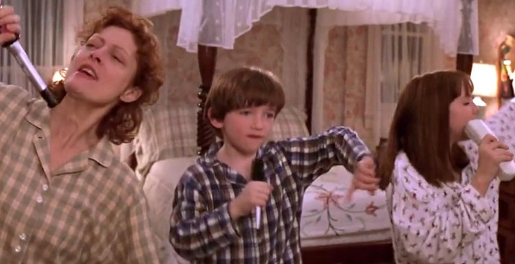 k50cullen's tweet photo. In 1998 and 25 Years Ago, #Stepmom debuted in theaters on this day RT and Like if you remember this movie. (#JuliaRoberts, @SusanSarandon, #EdHarris, @MsLynnWhitfield, @MaloneJena, @LiamAiken_90, #DarrellLarson, #MaryLouiseWilson, #AndreBBlake, @HerbRuss, #JackEagle, https://t.co/7gLqtGnEdr