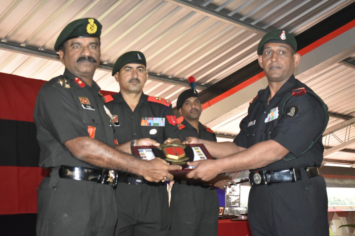 Jkra_Group's tweet photo. #LtGenUpendraDwivedi, AVSM COR JAK RIF & LS and the entire JKRA fraternity congratulate Nb Sub Ravinder Singh of #UttamUnees for being adjudged #BestStudent & Nb Sub Ashu Pathania of #ToweringTwenty for coming First in lecturette in the prestigious #PC282 Course.
#JKRA https://t.co/zB1HUB595n