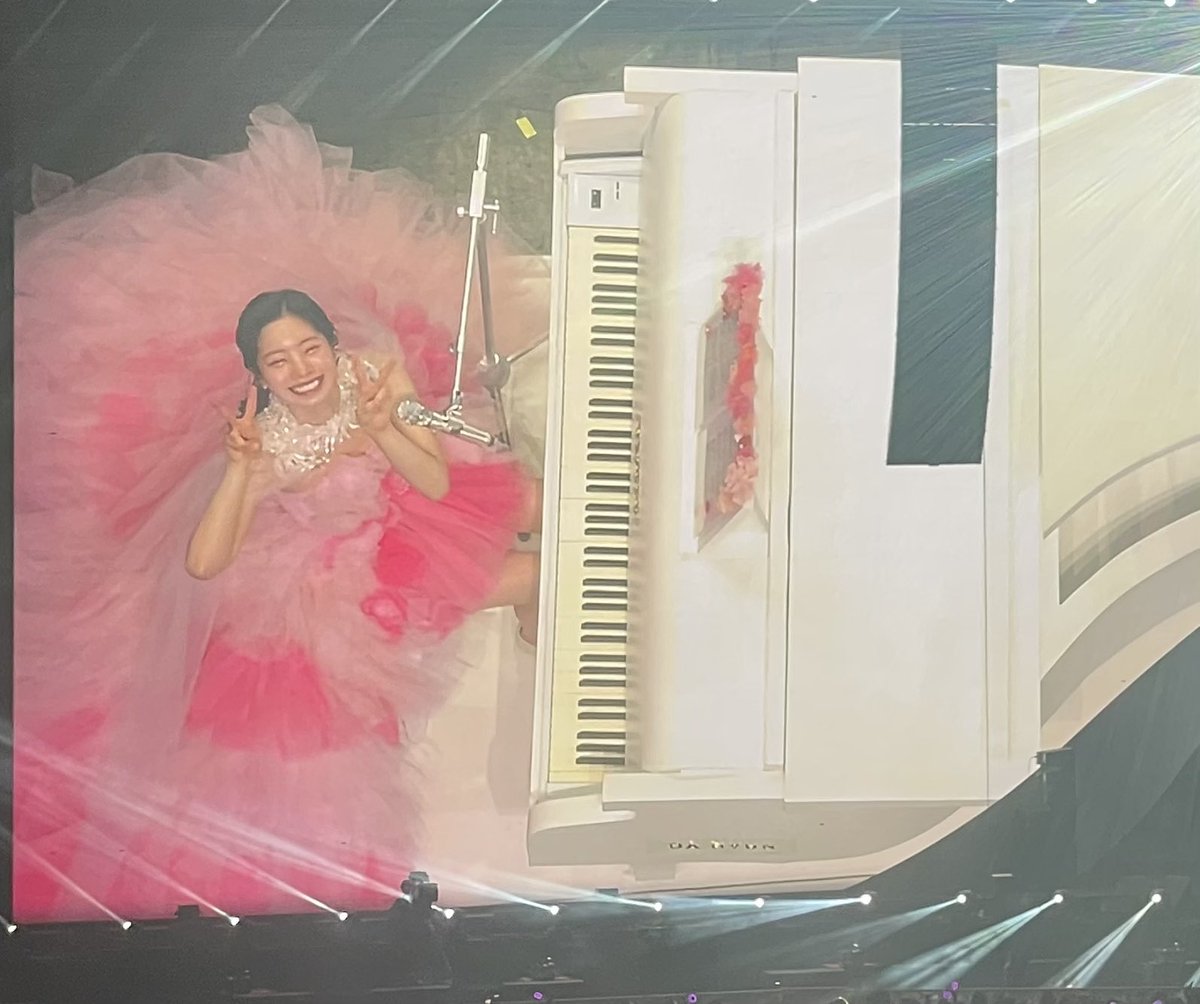 ebaevaniaa's tweet photo. Dahyun expression after finished her solo perf 😁✌🏻#READYTOBE_IN_JAKARTA #READYTOBE_IN_JKT #TWICE_5TH_WOLRD_TOUR https://t.co/BzTTdEbNDF