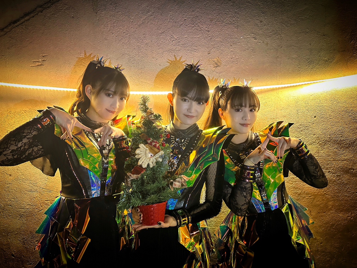 Merry Christmas🎄🦊🎅
#BABYMETAL