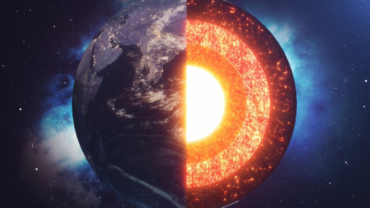 goth600's tweet photo. “Mom, can we have a Dyson sphere??”

We have a dyson sphere at home baby 

The dyson sphere at home: https://t.co/pbsDJtmByV
