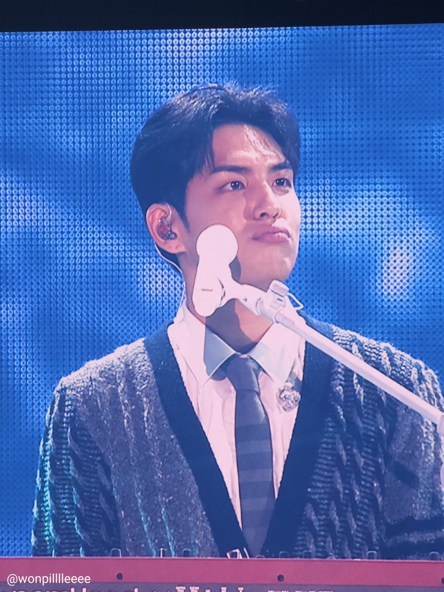 231224 #원필
원필이도 뿌~~~