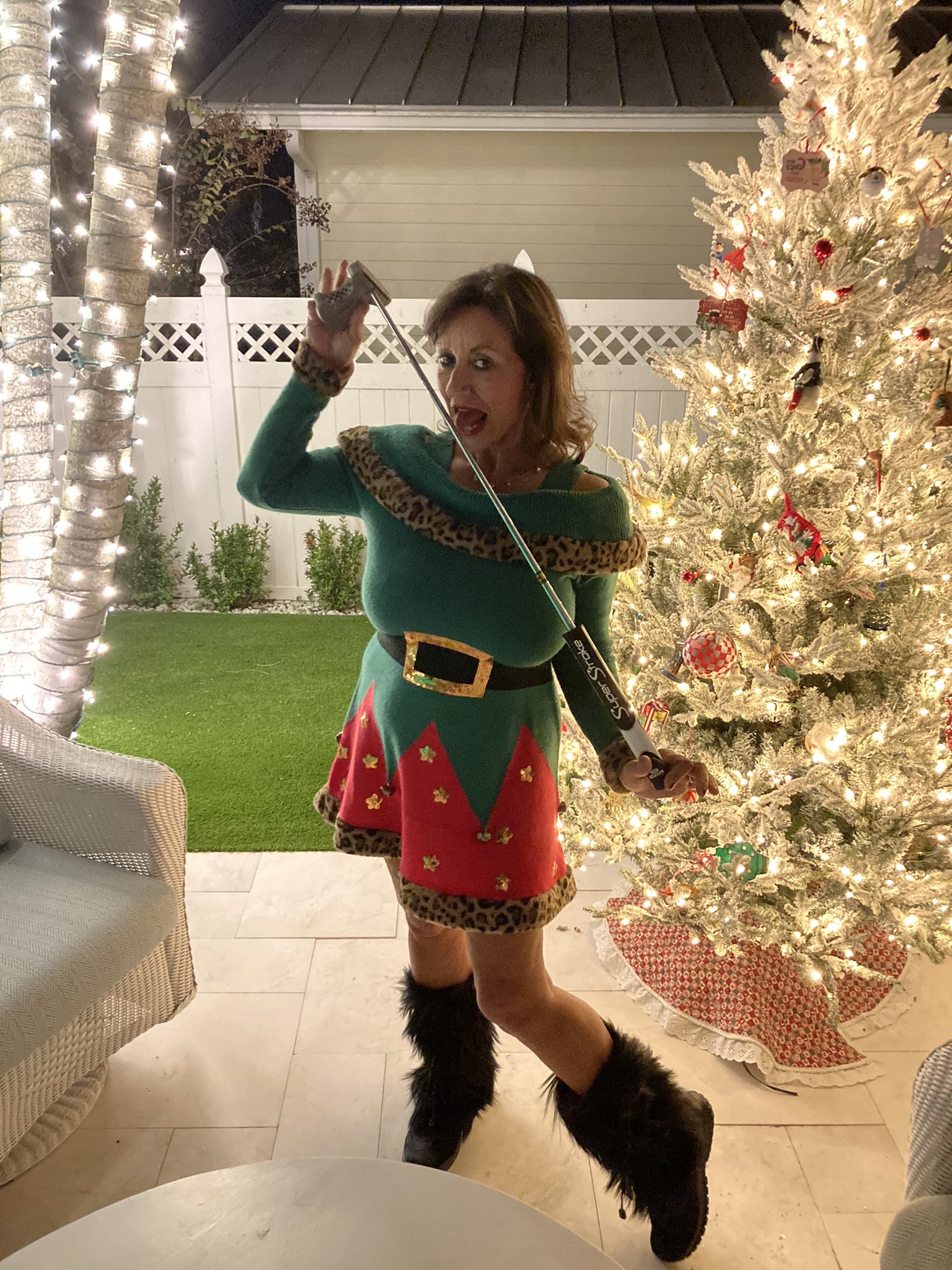 1 pic. merry merry Christmas https://t.co/USWHwXNcus