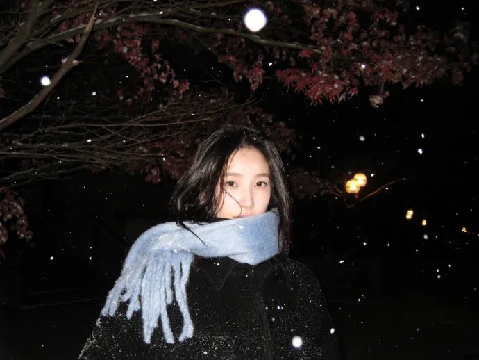 XIAOYUGLOBAL's tweet photo. [📸] 231214— 周小榆_ Weibo Update (1/3)

Translation:
“The most romantic weather ❄”

🔗 https://t.co/A3UVbpMjvA

#XIAOYU #샤오위 https://t.co/qOvnwZvGq3