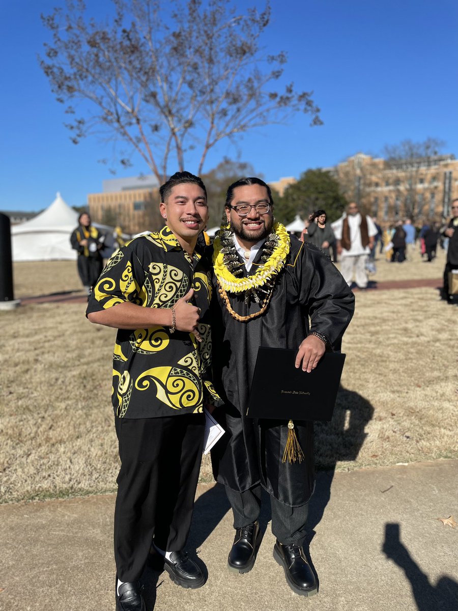 popprez's tweet photo. Congratulations @simplynikko Class of 2023 @kennesawstate 
GO BE GREAT!!!
#LcLegend https://t.co/b644dS8eTc