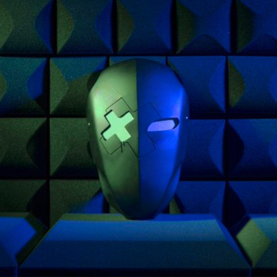 Happy Hollidays everybody 🎄🎁

To celebrate, we’re giving away TWO team signed Breach Masks! To enter… 

1. Like &amp; RT this post 
2. Follow <a href="/BostonBreach/">Boston Breach</a> &amp; <a href="/OXG_Esports/">Oxygen Esports</a> 
3. Tag a friend below 

GLHF!