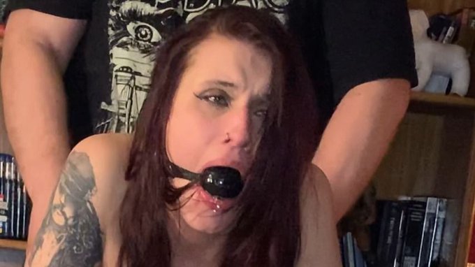 VID SOLD! Your BULLY fucks your STEPMOMMY 🔥 Check it out! https://t.co/UU7nJFbv4k #MVSales @manyvids<a href="/tag/mvsales"class="tags"><span>#mvsales</span></a>