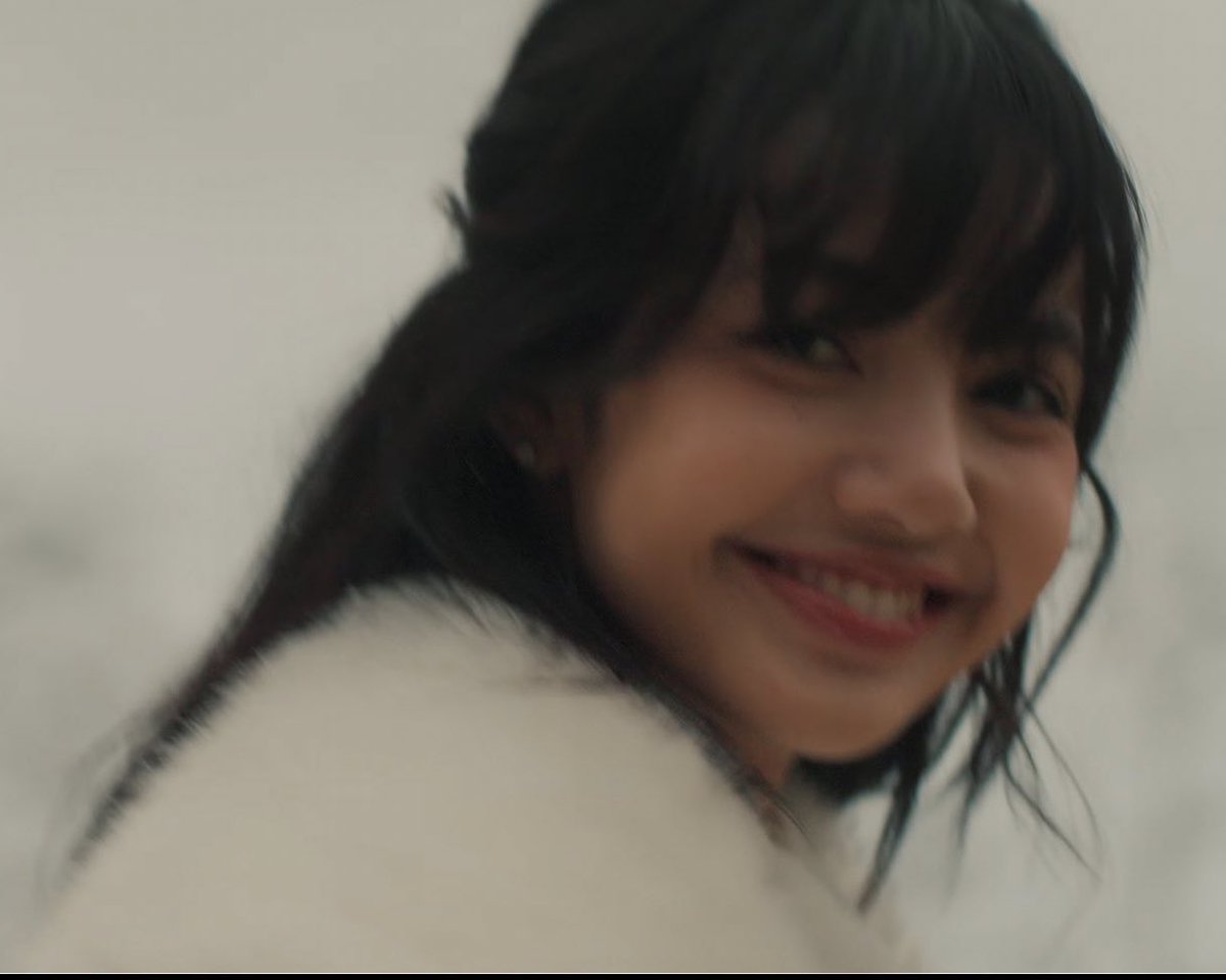 LaliceUpdates's tweet photo. Lilifilm Official has now surpassed 11.5M subscribers 💎

~ Keep streaming ⬇️

🔗 https://t.co/uDBgo2QbwB

LILISING ON LILIFILM
#MyOnlyWishByLISA
#MerryXmasWithLALISA https://t.co/5GH12aTcyd