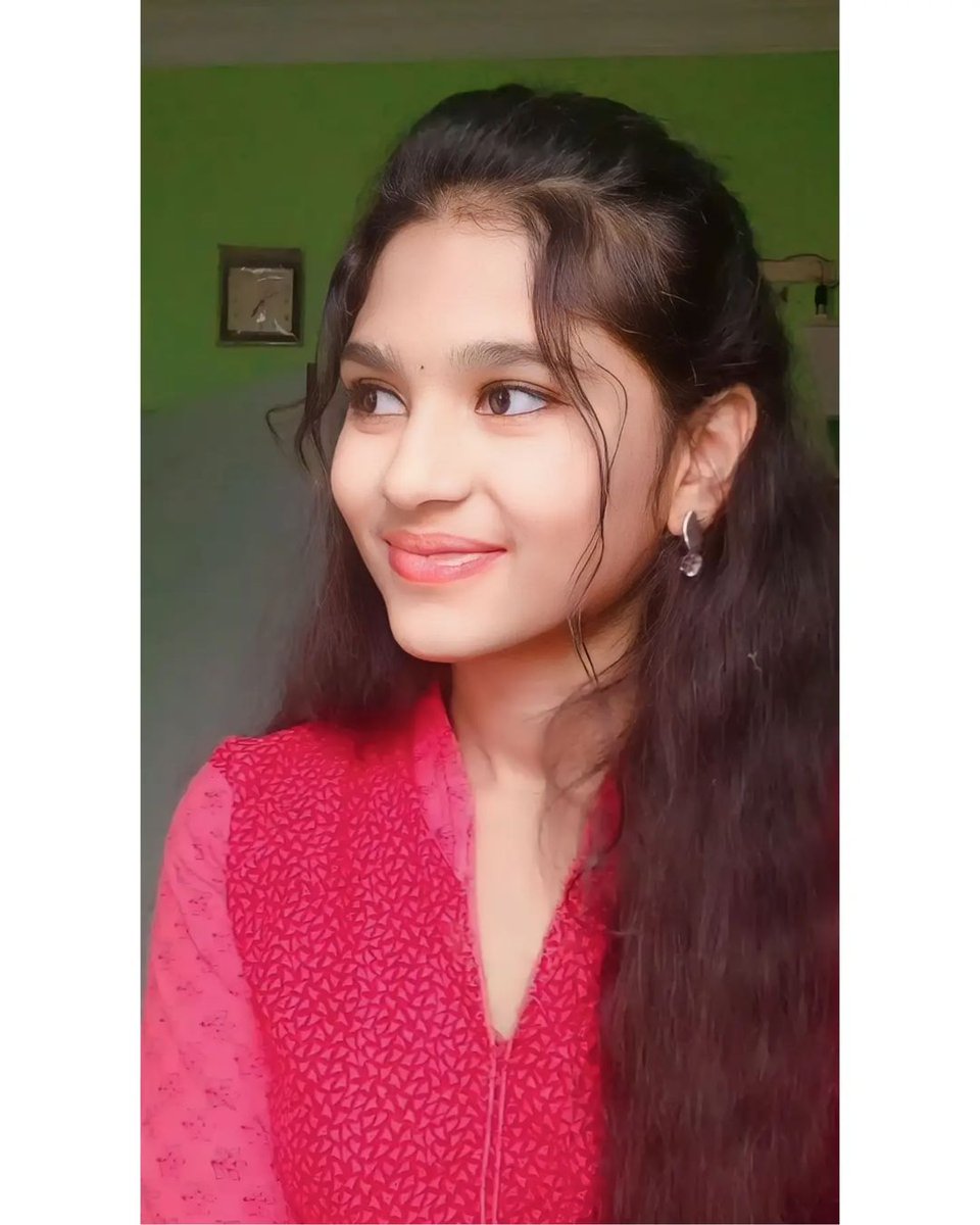 Deepika143_'s tweet photo. #Tamil #tamilponnu #TamilGirl 🥰 https://t.co/YUORwvhNqy