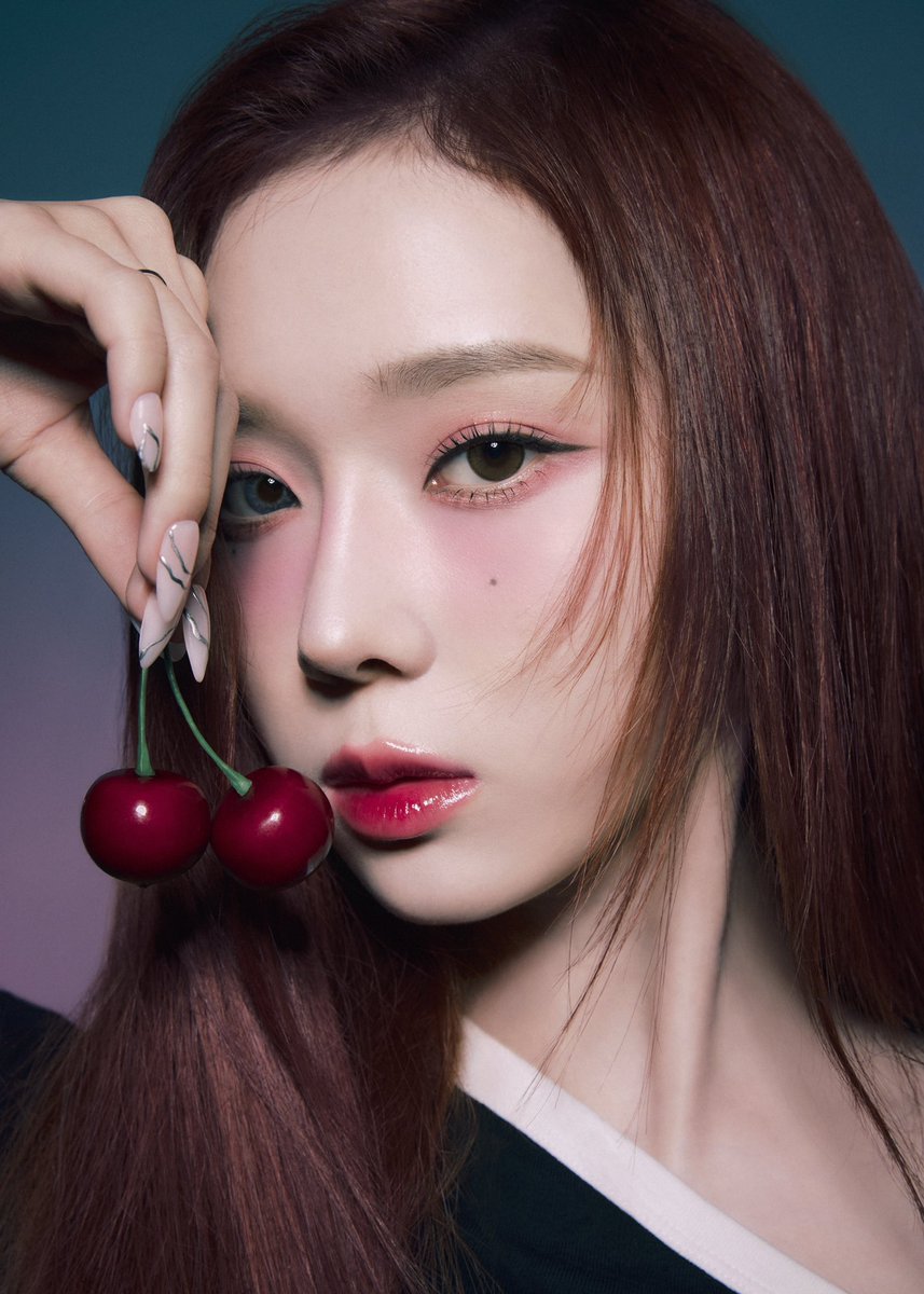 wntrult's tweet photo. reply with the hashtags for winter! 

WINTER for Espoir Hushed Cherry
#WINTERxESPOIR
#WinterHushedCherry https://t.co/Nj6EwCei1v