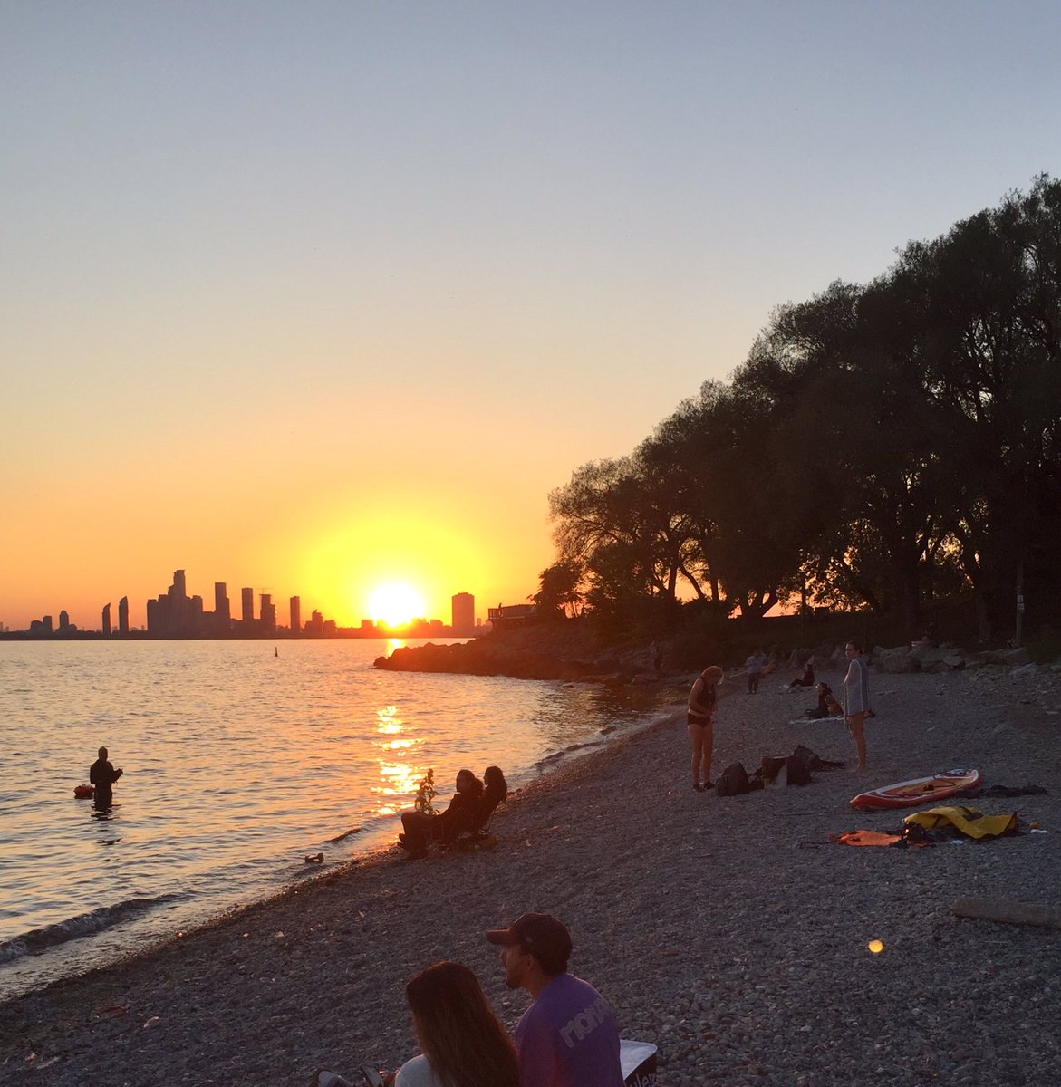 parkityparkdale's tweet photo. All I want for Christmas is for everyone in Ontario to call their MPPs and say NO to bulldozing Ontario Place West Island to build a giant spa. Save these trees and save Ont taxpayers’ money, by relocating or cancelling Ford’s misguided spa project. https://t.co/JycnzWB8lt
