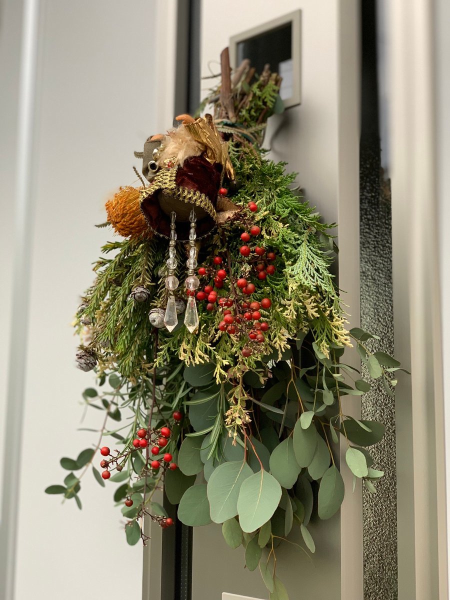 KY_techno_mind's tweet image. ＃愛知県　＃愛西市　から、今日は「晴れ」です。　みなさま　＃メリークリスマス　担当は昨日生クリームのケーキを食べたので、今日はチョコレートケーキを食べようと思っております。　毎月イベントがあれば毎月ホールケーキ買ってもいいのになぁ～　　＃企業公式相互フォロー