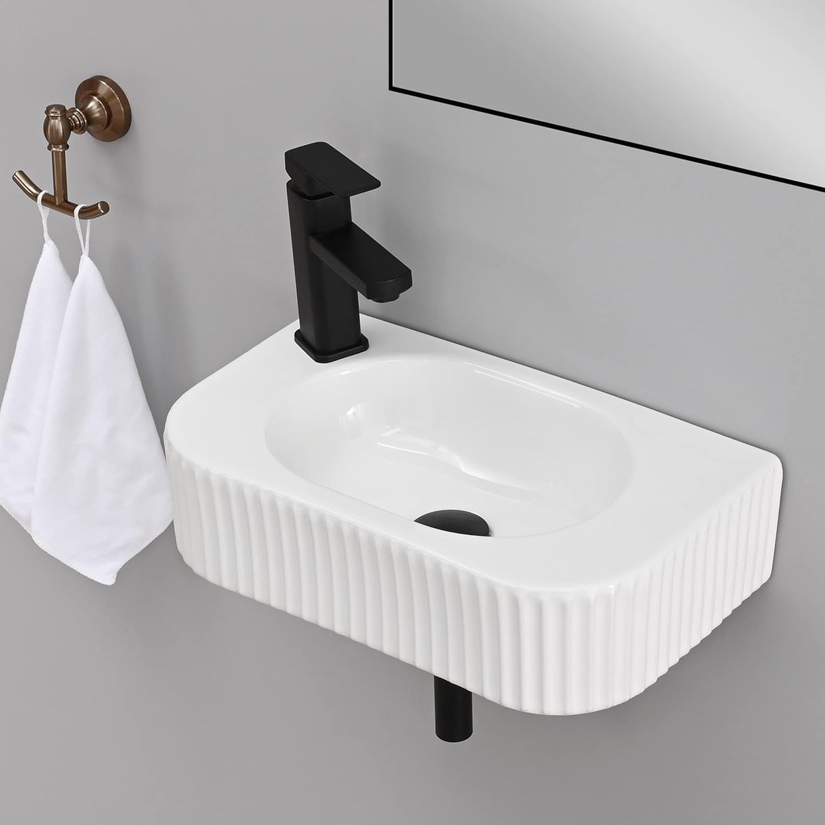 28 Small Bathroom Sinks Wall Mounted [Their Reviews & Top Picks $ Buying Guide] bestbathroom.org/small-bathroom… #WallMountedBath #CompactDesign #SmallSpaceLiving #ModernBathroom #FunctionalStyle #SleekDesign #BathroomEssentials #SpaceSavingSink