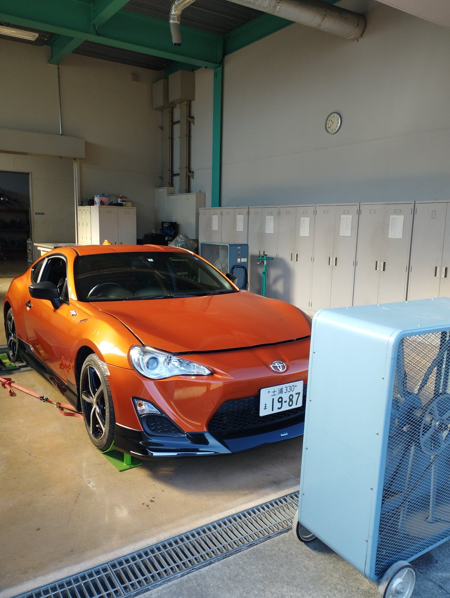 TIST_Automobile's tweet photo. １月14日(日)オープンキャンパスのお知らせです✨今回はスポーツカーで86シャシダイナモテスター体験になります😆#筑波研究学園専門学校　#整備士国家資格　#自動車整備大学校　#自動車整備　#自動車整備専門学校　#板金　#塗装　#自動車修理　#自動車整備士　#国家資格整備士　#メカニック　#tist https://t.co/m1c7y7yN8Q
