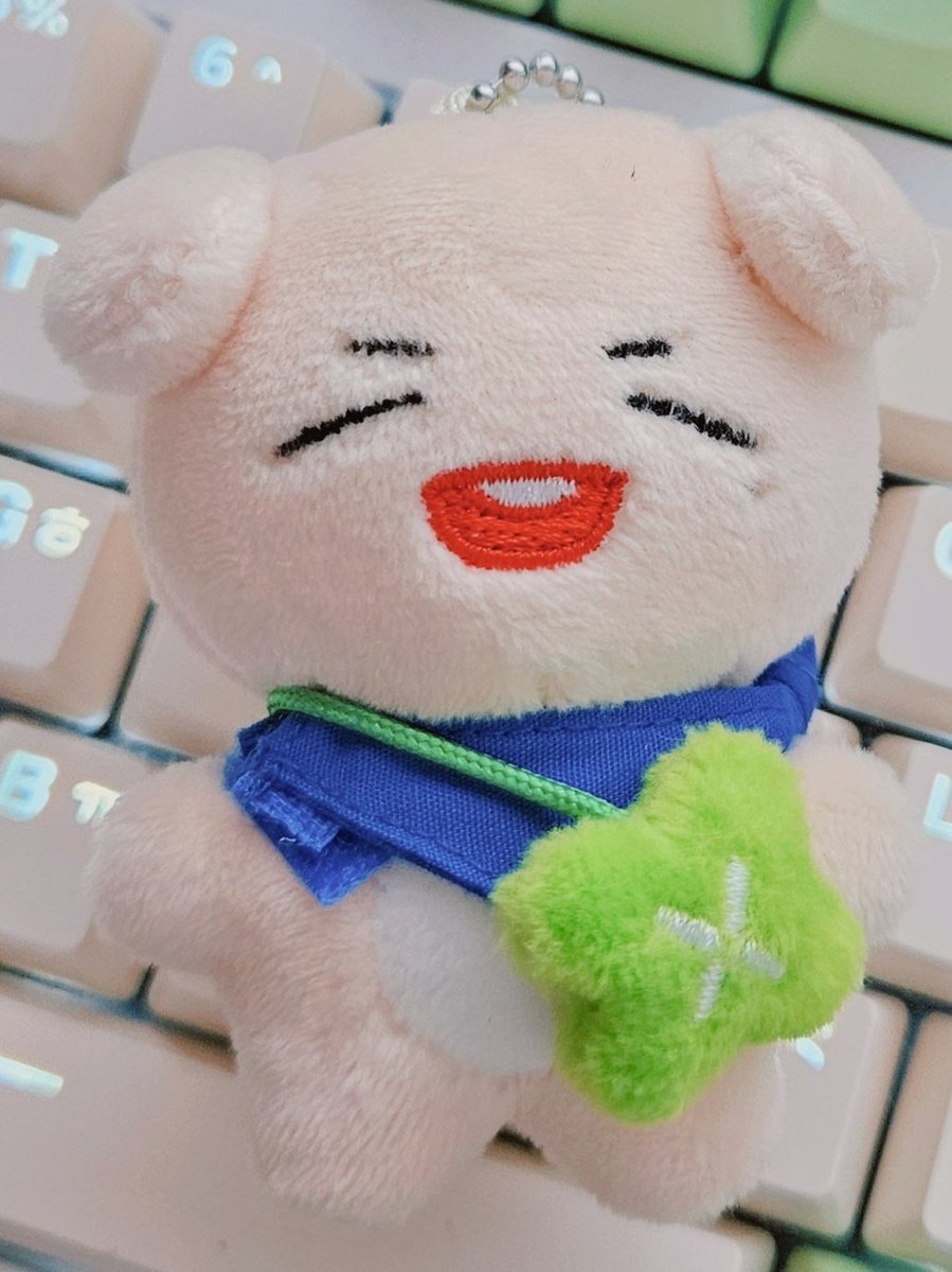 🍀루강지 7cm 재고판매 폼입니다. 남은 수량이 많지 않아 하루동안만 열어둡니다. 크리스마스 띠부씰과 합배송이 가능합니다. 공지사항 읽어주신 뒤 구매해주세요 감사합니다 ☺️

🗓 12-25 12:00 ~ 12-26 23:59
#루다

🔗witchform.com/deposit_form.p…