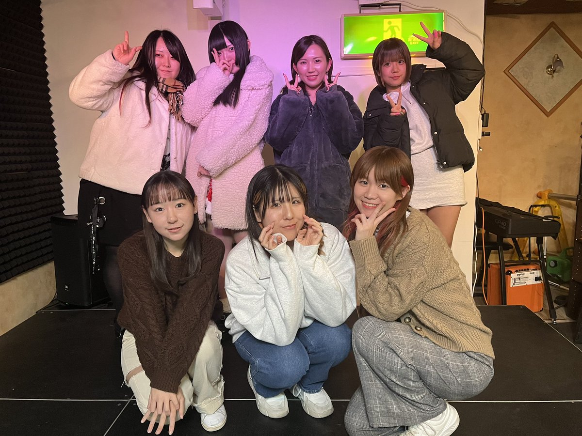 ten2aku's tweet photo. 昨日夜のクリスマスイベント🎄

みんなと過ごしたクリスマスイブ
笑いあり、ゲームありてー楽しかったです https://t.co/5ZWVwkzSgD