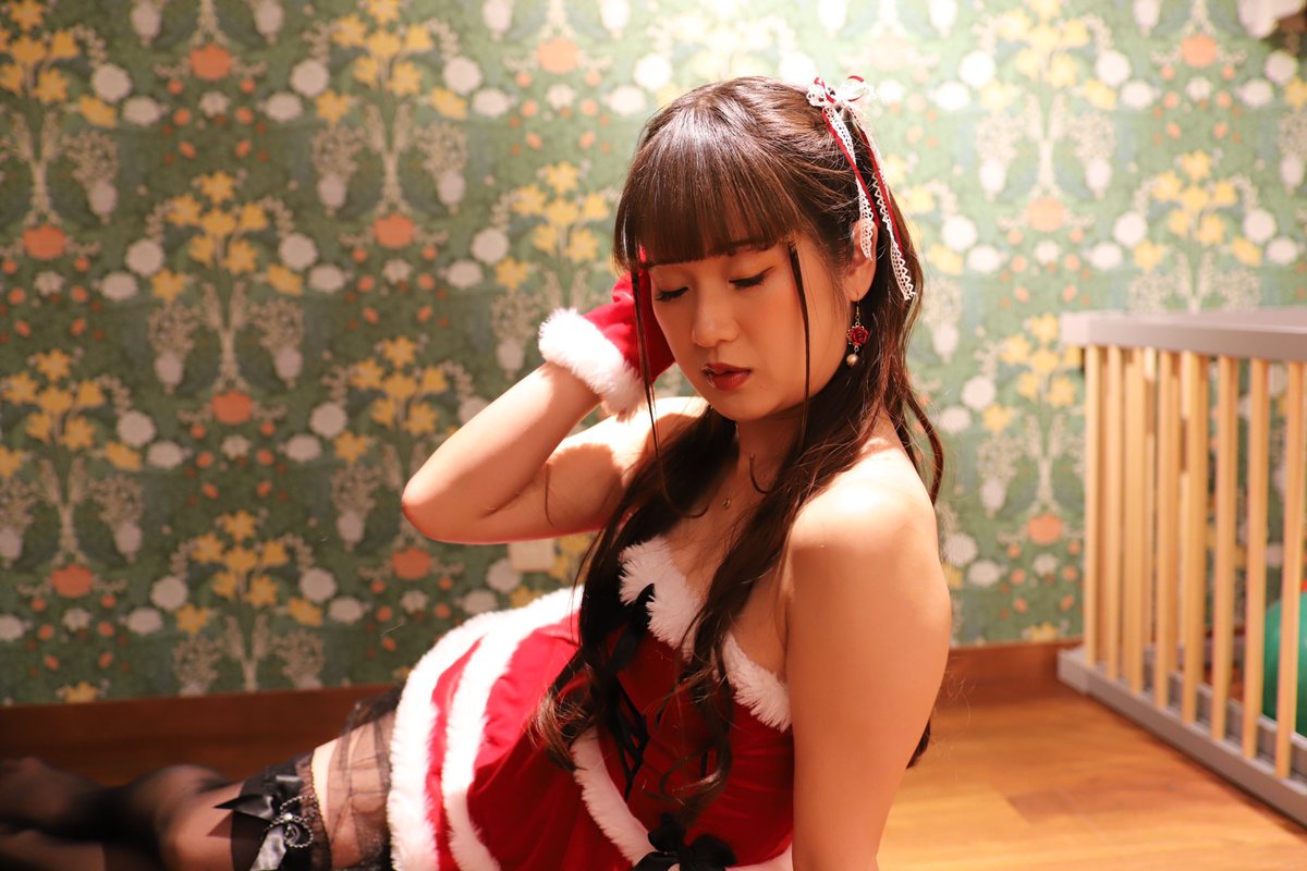 オフ会撮影会です

model:Emma(@Emma_natsumi )さん

#由地成美
#サンタコス 
#クリスマス
#ポートレート
#ポトレ勉強中
