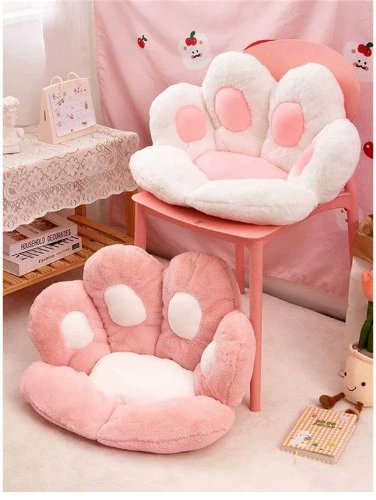 I just received Paw Print Seat Cushion from Anonymous via Throne. Thank you! throne.com/roselika #Wishlist #Throne