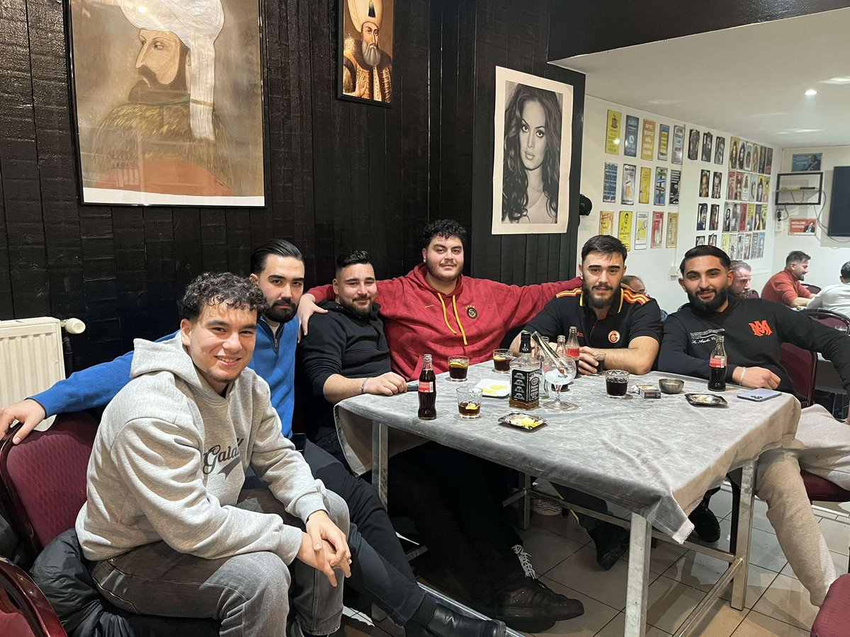 gulbunar_mehmet's tweet photo. Çok büyüksün Galatasaray.. https://t.co/FyH8DORaQf